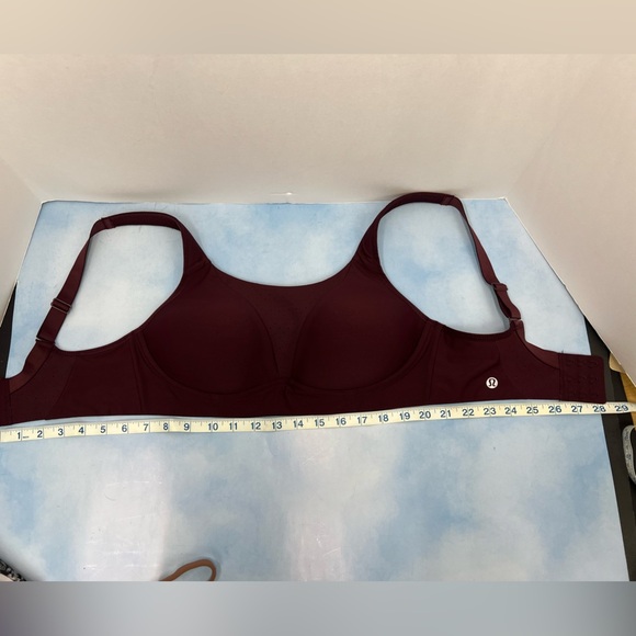 Lululemon Run Times High Support Sports Bra Size 34D Color Burgundy - Picture 12 of 12